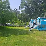 אכסניה Karuba Resort, Sobieszewo- - Wyspa Sobieszewska גדנסק